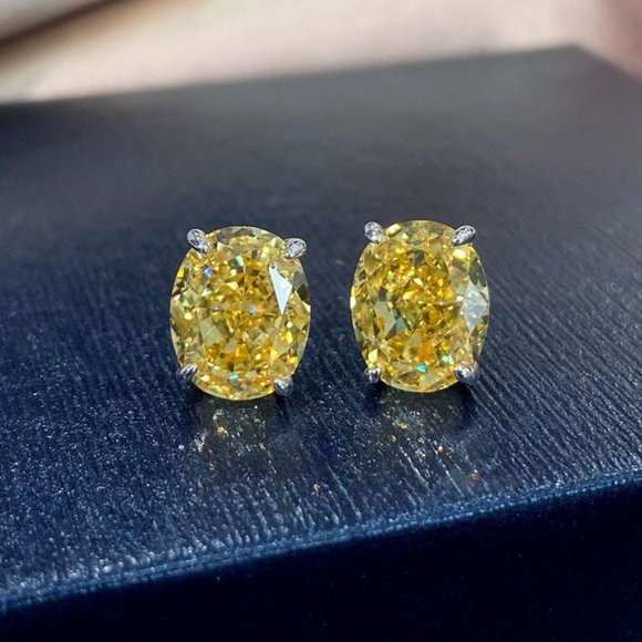 🎁925 Silver Plated Oval Yellow CZ Wedding Stud Earrings - Picture 1 of 1